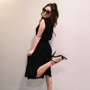 BLACK MIDI DRESS W/ GOLD DETAILING 🌞